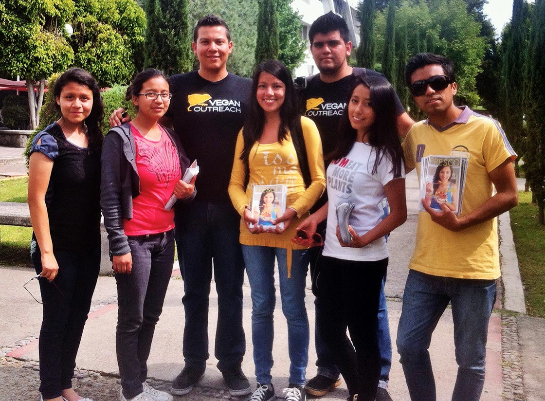 Emmanuel, Carlos, and volunteers at BUAP