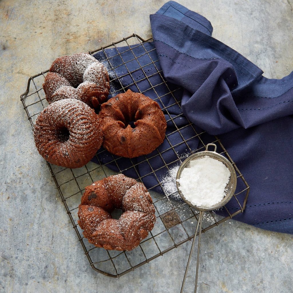 Individual stout cakes 