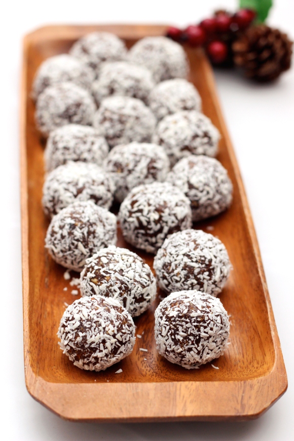 gingerbread-cookie-balls